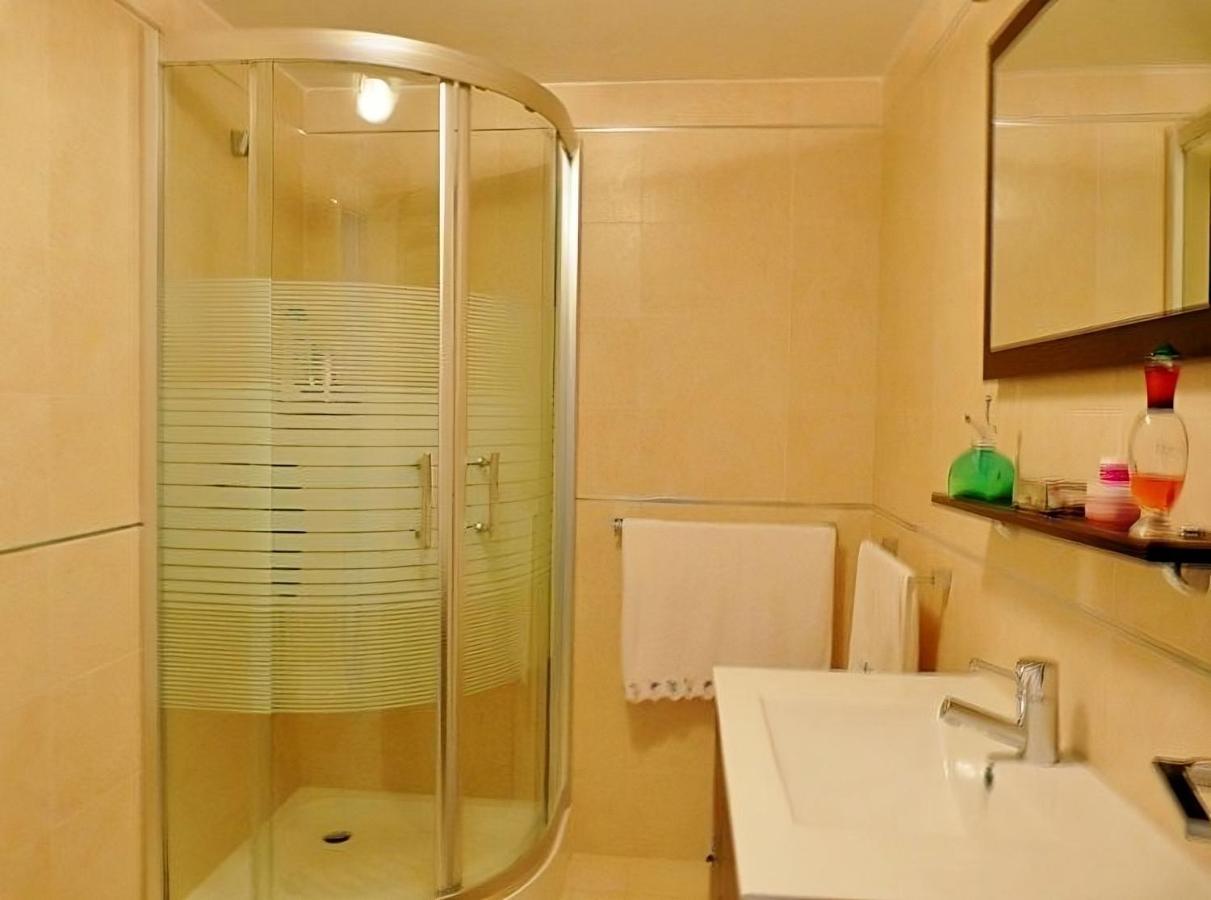 Eden Roc I Apartment มาร์เบยา ภายนอก รูปภาพ