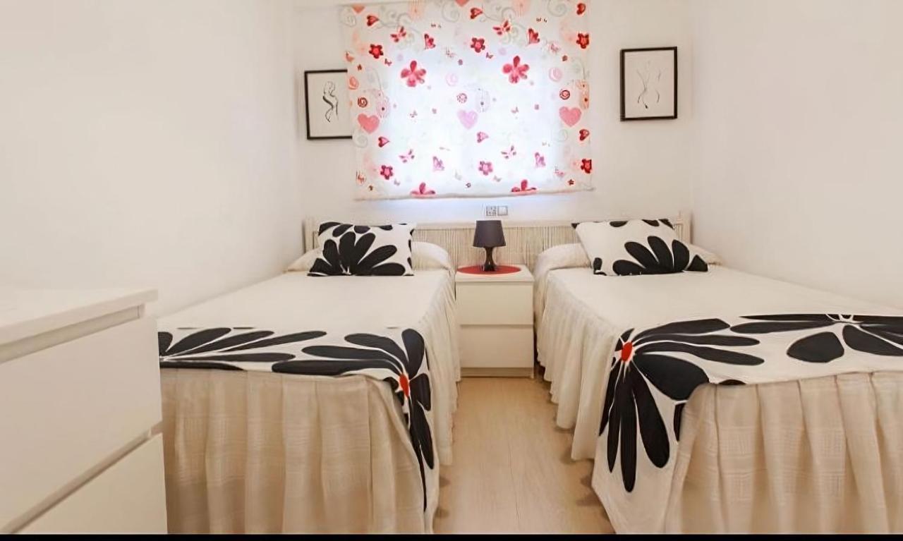 Eden Roc I Apartment มาร์เบยา ภายนอก รูปภาพ